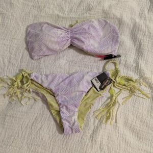 Nwt reversible Victoria's secret bikini size m